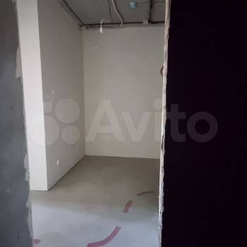 Продается 1-комнатная квартира, 37 м²