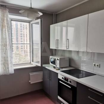 Продается 1-комнатная квартира, 41,6 м²