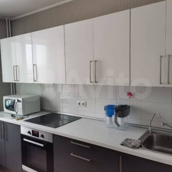 Продается 1-комнатная квартира, 41,6 м²