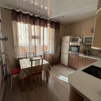 Сдается 2-х комнатная квартира, 69 м²