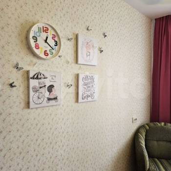 Продается Многокомнатная квартира, 100 м²