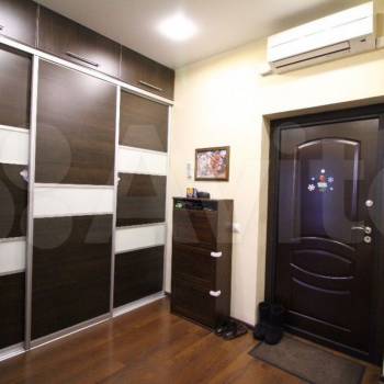 Продается 1-комнатная квартира, 52 м²