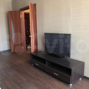 Продается 1-комнатная квартира, 36 м²