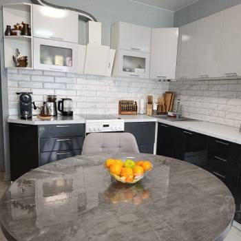 Продается 1-комнатная квартира, 46,3 м²