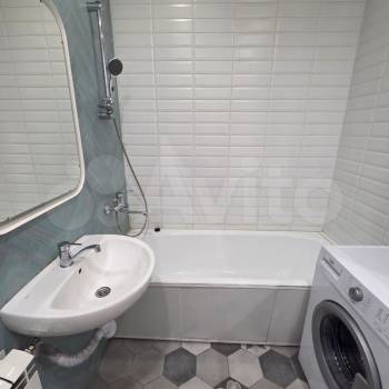 Сдается 1-комнатная квартира, 48 м²