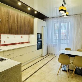 Сдается 2-х комнатная квартира, 67 м²