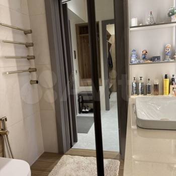 Продается 1-комнатная квартира, 46 м²