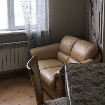 Сдается 1-комнатная квартира, 43 м²