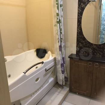 Сдается 1-комнатная квартира, 43 м²