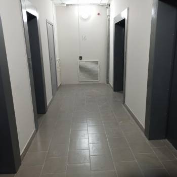 Продается 1-комнатная квартира, 42 м²