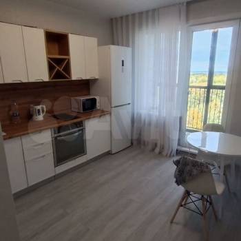 Сдается 1-комнатная квартира, 40 м²