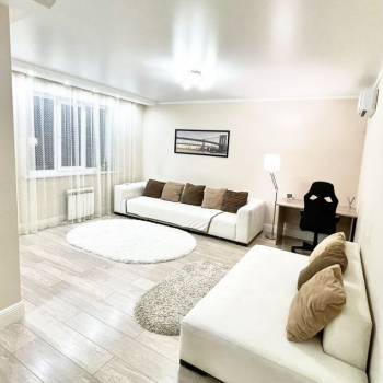 Сдается 2-х комнатная квартира, 70 м²