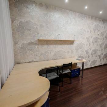 Сдается Многокомнатная квартира, 90 м²