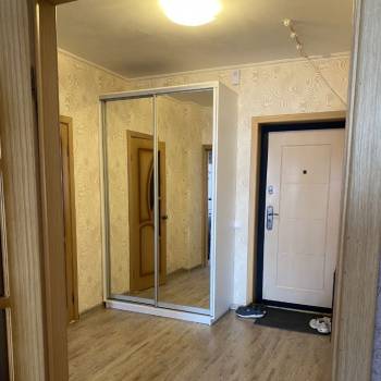 Продается 1-комнатная квартира, 38 м²