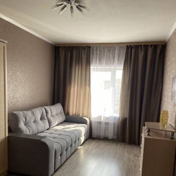 Продается 1-комнатная квартира, 38 м²