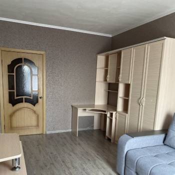Продается 1-комнатная квартира, 38 м²