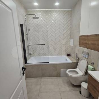 Сдается Многокомнатная квартира, 80 м²