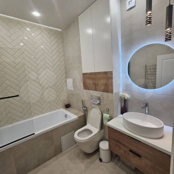 Сдается Многокомнатная квартира, 80 м²