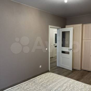 Сдается 1-комнатная квартира, 47 м²