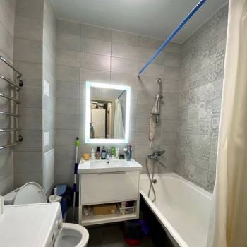 Сдается 1-комнатная квартира, 42 м²