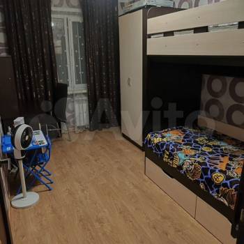 Сдается Многокомнатная квартира, 60 м²