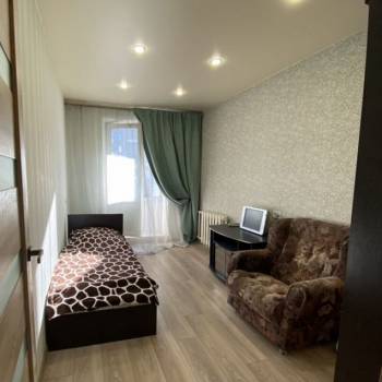 Сдается Многокомнатная квартира, 60 м²