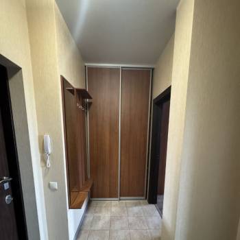 Сдается 1-комнатная квартира, 42 м²