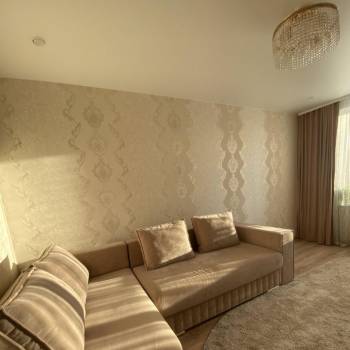 Продается 1-комнатная квартира, 39 м²