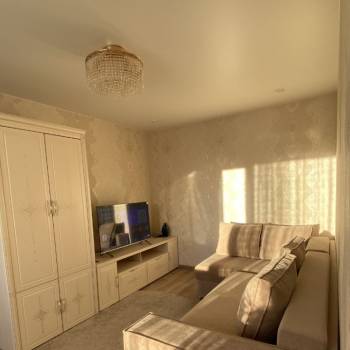 Продается 1-комнатная квартира, 39 м²