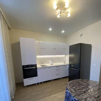 Продается 1-комнатная квартира, 39 м²