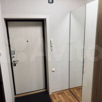 Сдается 1-комнатная квартира, 38 м²