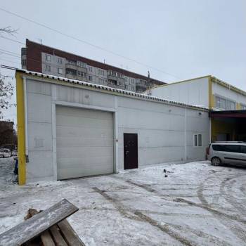 Сдается Нежилое помещение, 300 м²