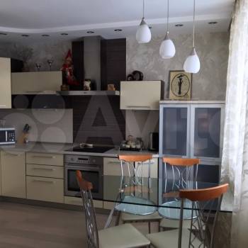 Сдается Многокомнатная квартира, 92 м²