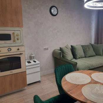 Продается Многокомнатная квартира, 60 м²
