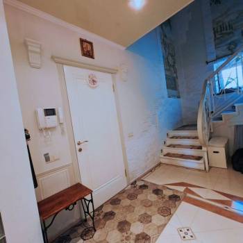 Продается Многокомнатная квартира, 135 м²