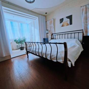 Продается Многокомнатная квартира, 135 м²