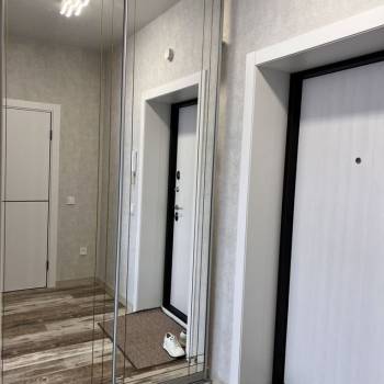 Сдается 1-комнатная квартира, 42 м²