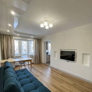 Сдается Многокомнатная квартира, 57,6 м²