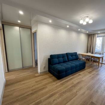 Сдается Многокомнатная квартира, 57,6 м²