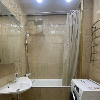 Сдается 2-х комнатная квартира, 63 м²