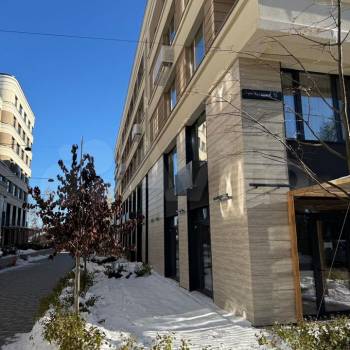 Продается 1-комнатная квартира, 73,2 м²