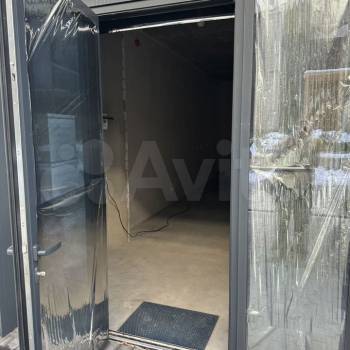 Продается 1-комнатная квартира, 73,2 м²