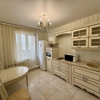 Сдается 1-комнатная квартира, 39 м²