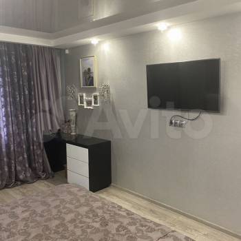 Сдается Многокомнатная квартира, 90 м²