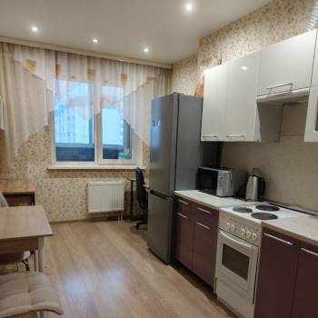 Сдается 1-комнатная квартира, 38 м²