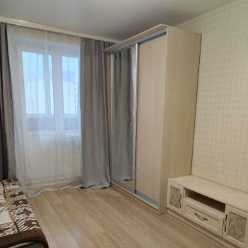 Сдается 1-комнатная квартира, 38 м²