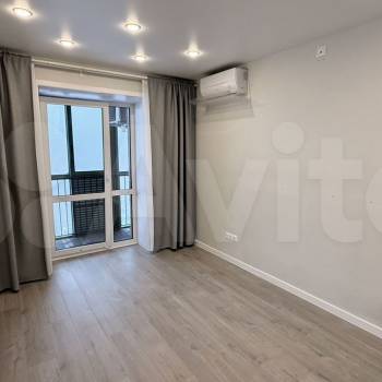 Продается 1-комнатная квартира, 55,8 м²