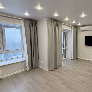 Продается 1-комнатная квартира, 55,8 м²