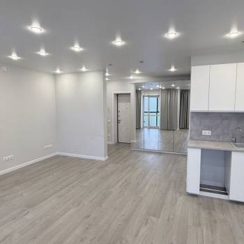 Продается 1-комнатная квартира, 55,8 м²