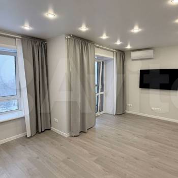 Продается 1-комнатная квартира, 55,8 м²
